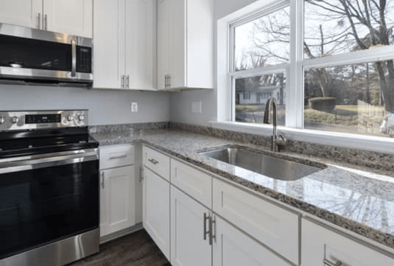 What are Kitchen Countertops Replacement Options in Charleston?